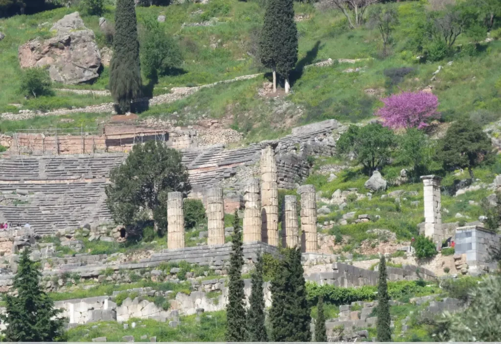 Athens-Delphi and Meteora Road Trip- green landscapes, rocks, ancient pillars in Greece